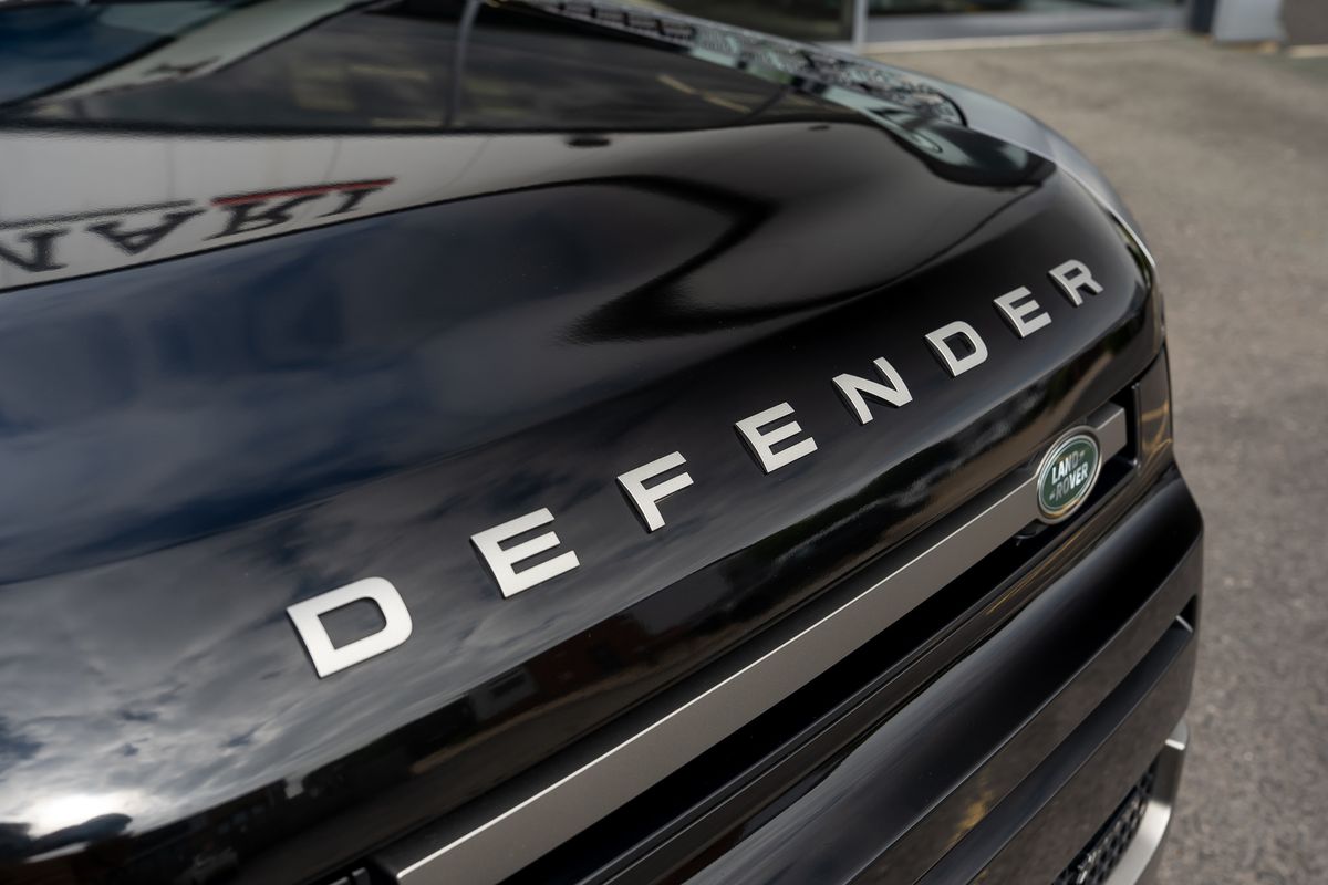 LAND ROVER DEFENDER X-DYNAMIC HSE D MHEV Auto