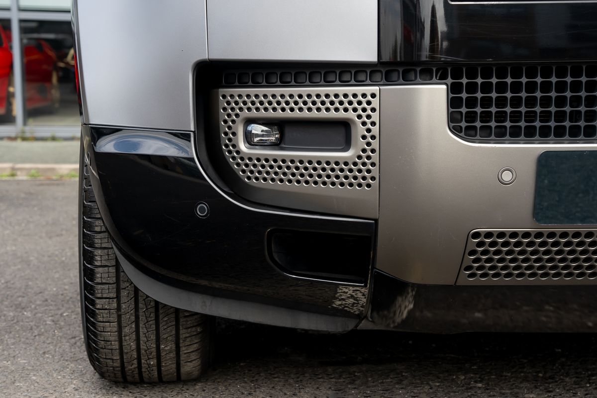 LAND ROVER DEFENDER X-DYNAMIC HSE D MHEV Auto