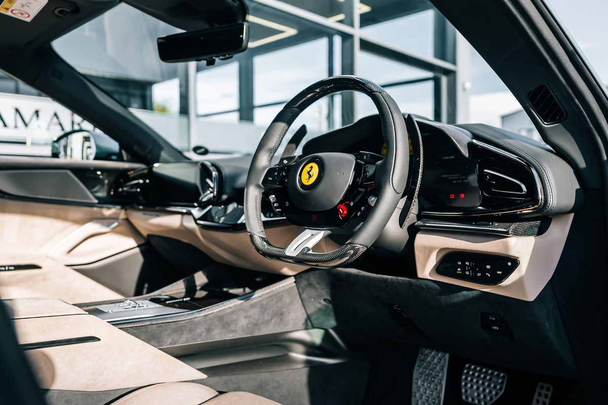 FERRARI PUROSANGUE