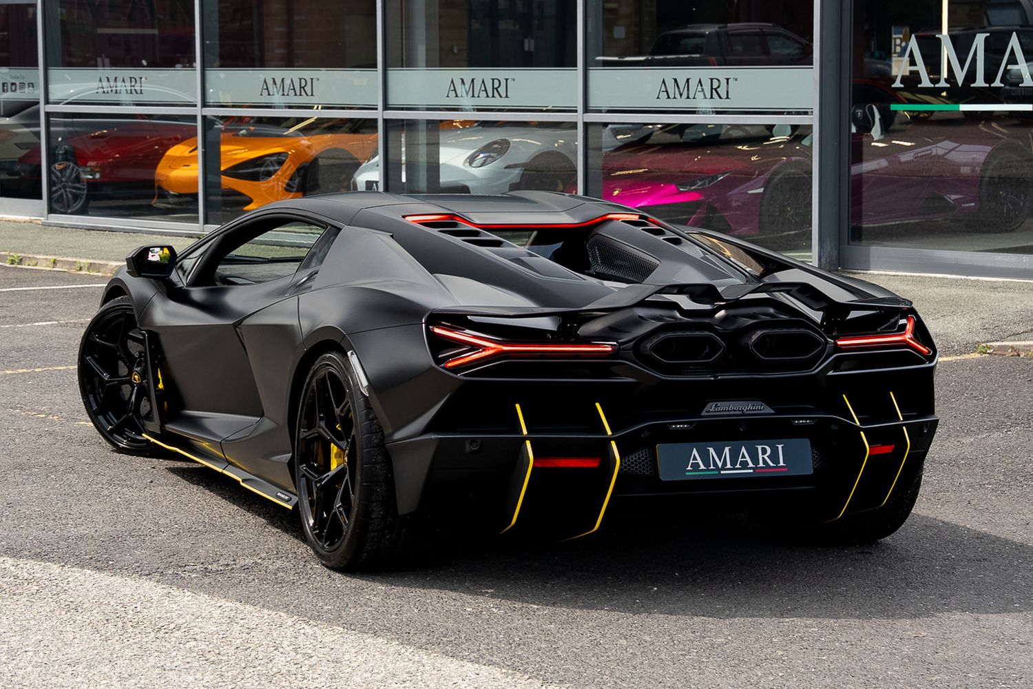 LAMBORGHINI REVUELTO PHEV S-A V12