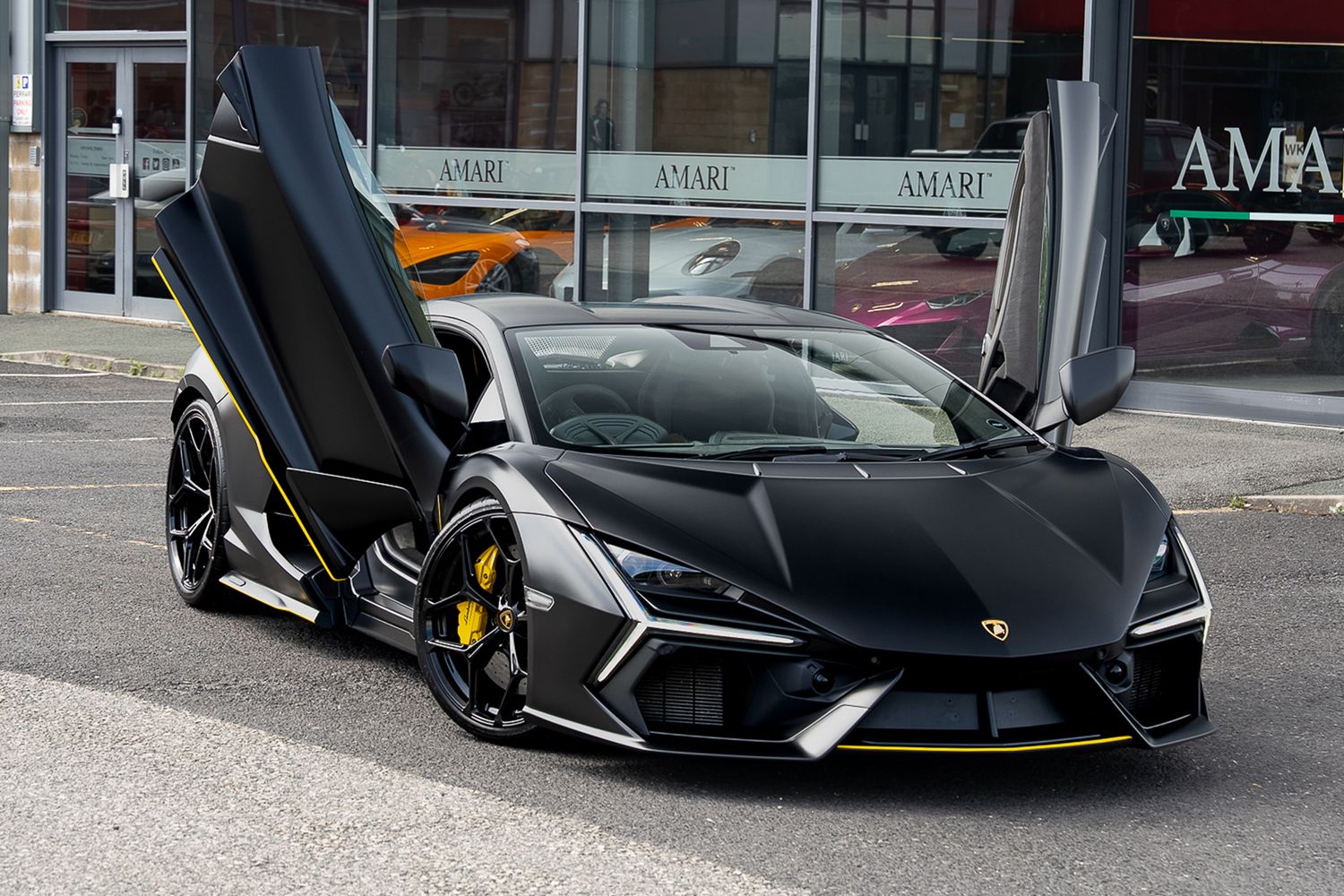 LAMBORGHINI REVUELTO PHEV S-A V12