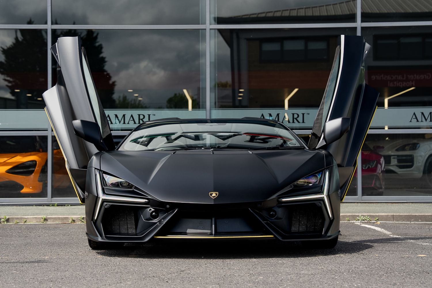 LAMBORGHINI REVUELTO PHEV S-A V12