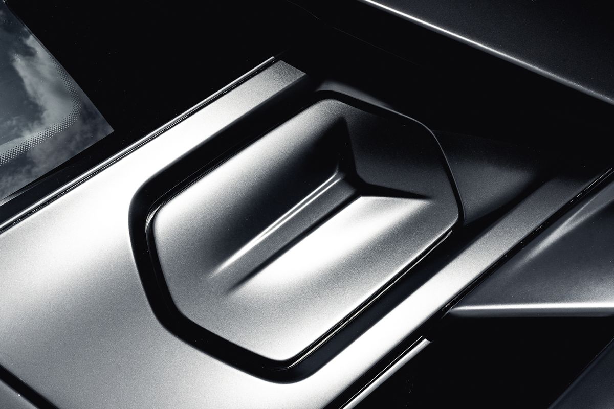 LAMBORGHINI REVUELTO PHEV S-A V12