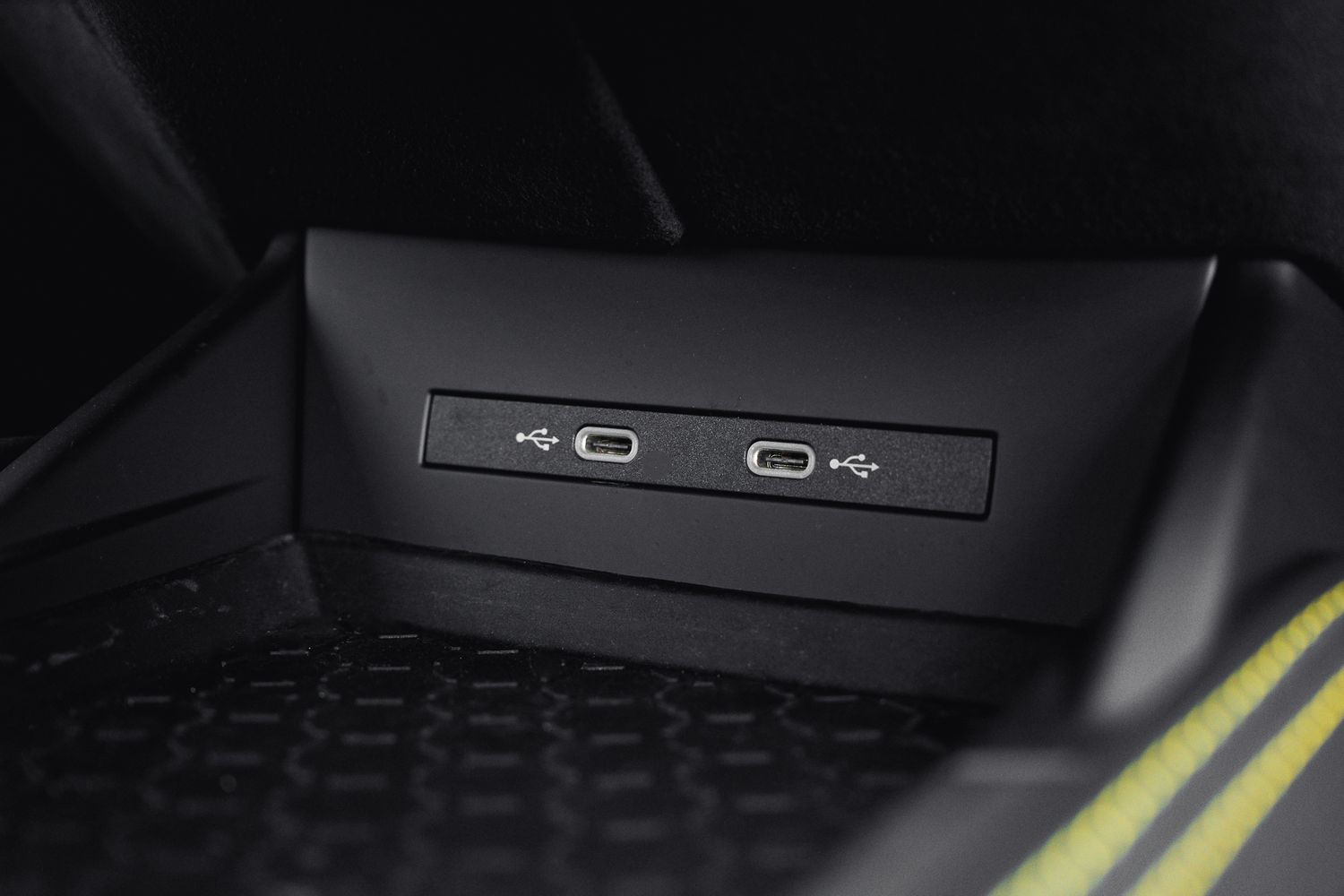 LAMBORGHINI REVUELTO PHEV S-A V12
