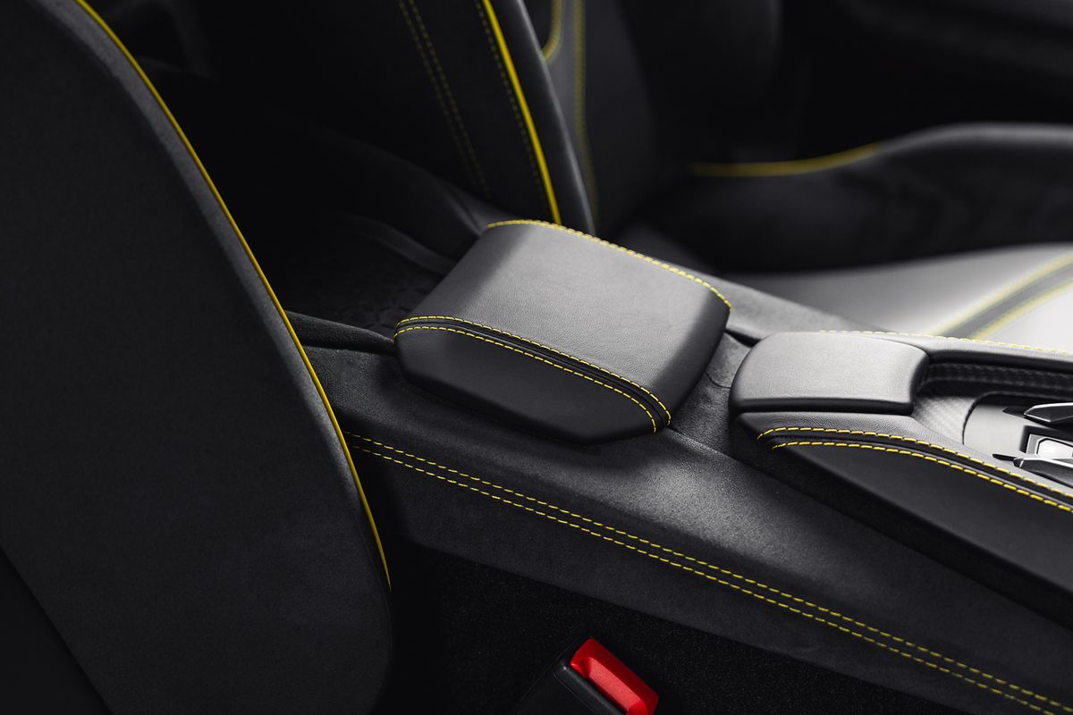 LAMBORGHINI REVUELTO PHEV S-A V12