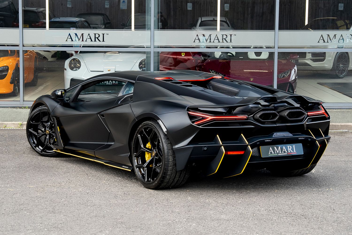 LAMBORGHINI REVUELTO PHEV S-A V12