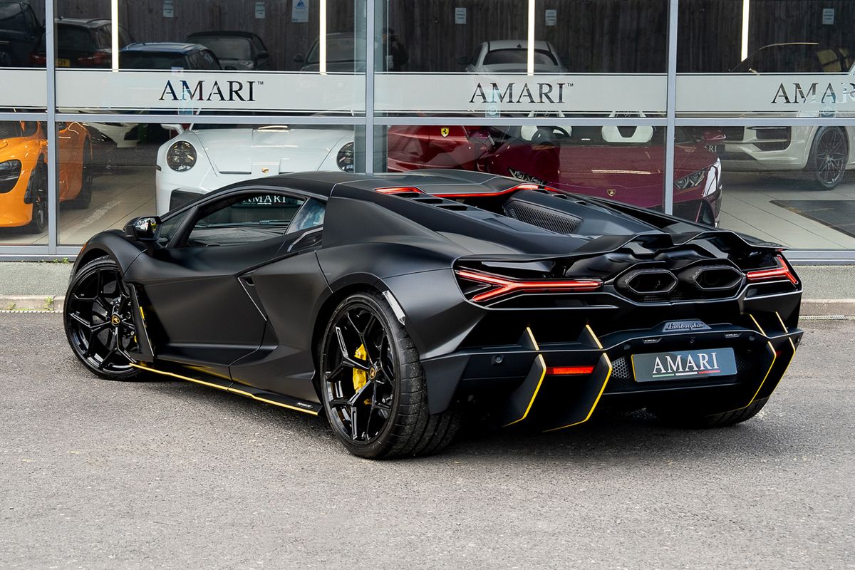 LAMBORGHINI REVUELTO PHEV S-A V12