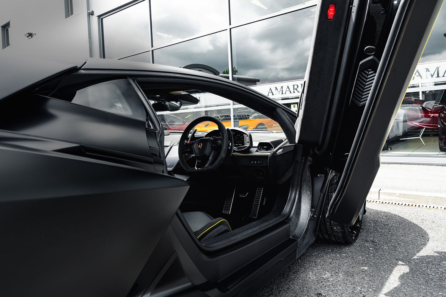 LAMBORGHINI REVUELTO PHEV S-A V12