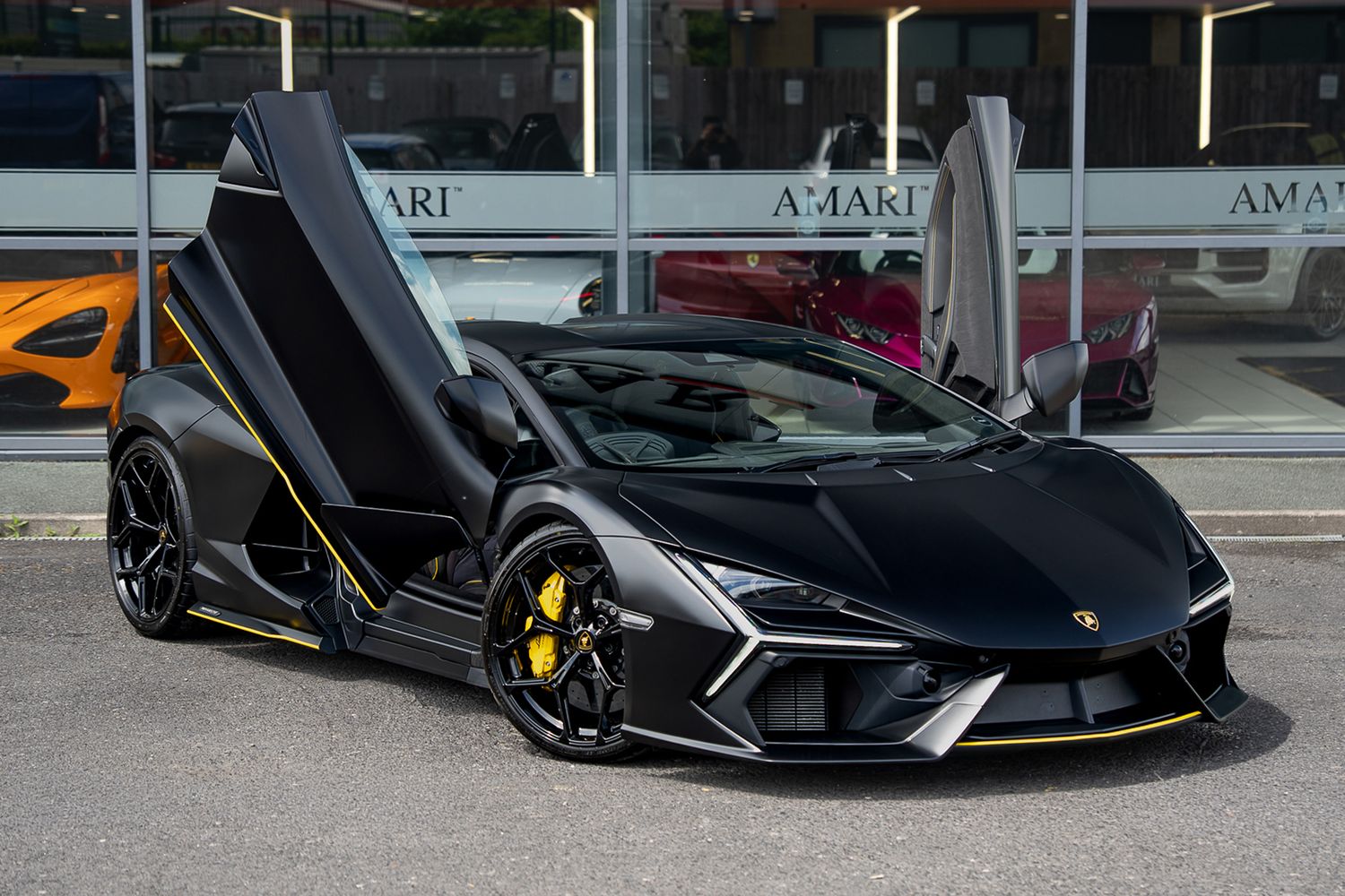 LAMBORGHINI REVUELTO PHEV S-A V12