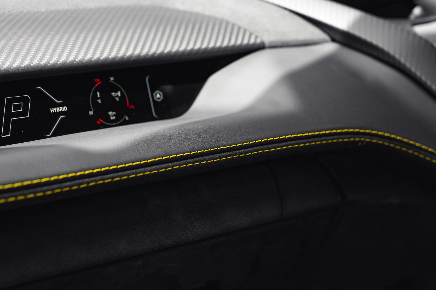 LAMBORGHINI REVUELTO PHEV S-A V12