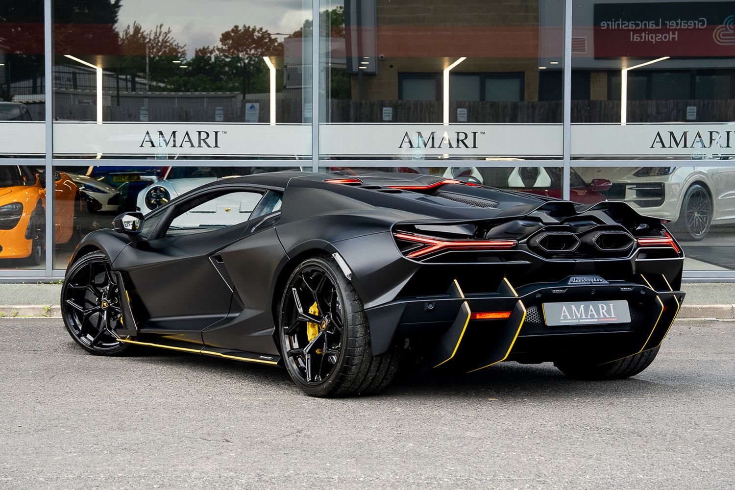 LAMBORGHINI REVUELTO PHEV S-A V12