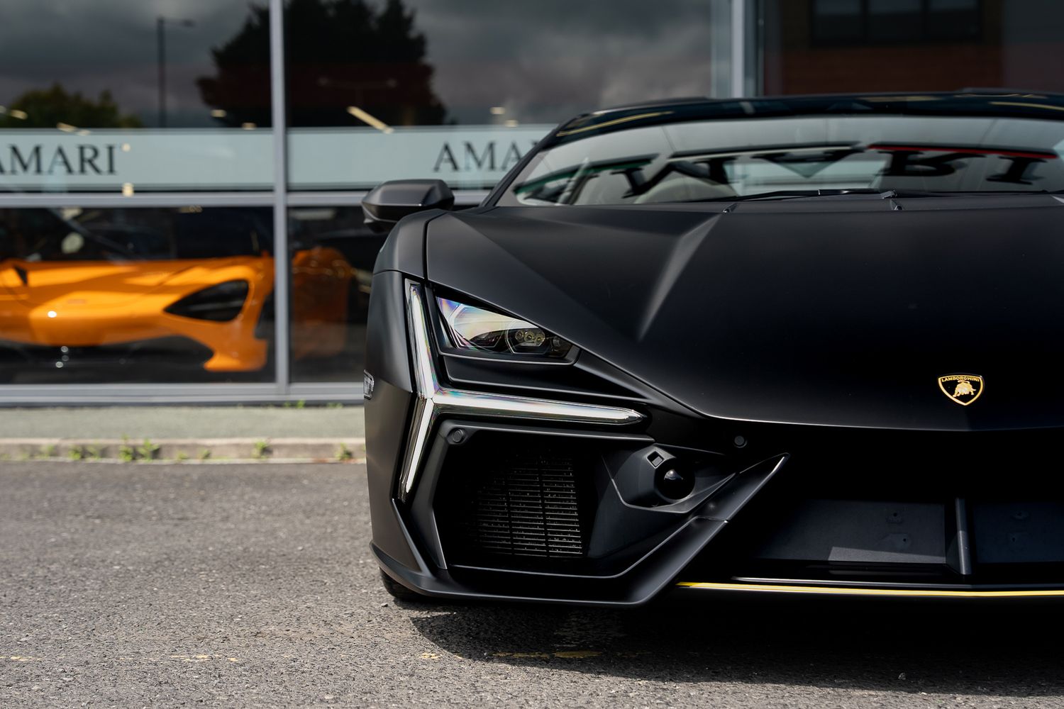 LAMBORGHINI REVUELTO PHEV S-A V12