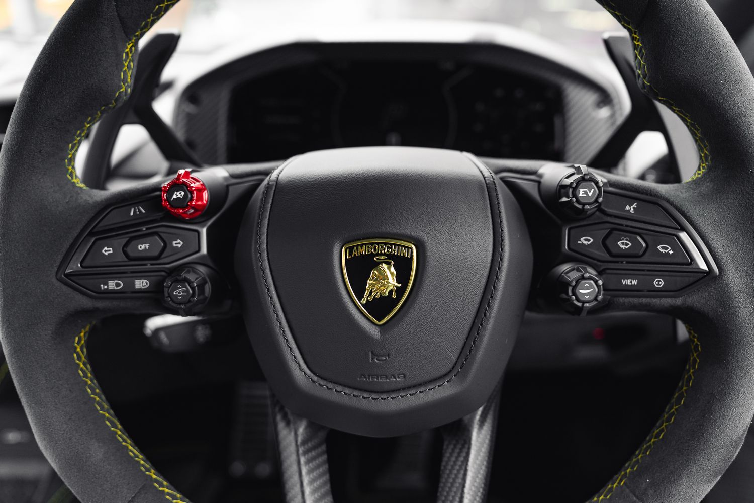 LAMBORGHINI REVUELTO PHEV S-A V12