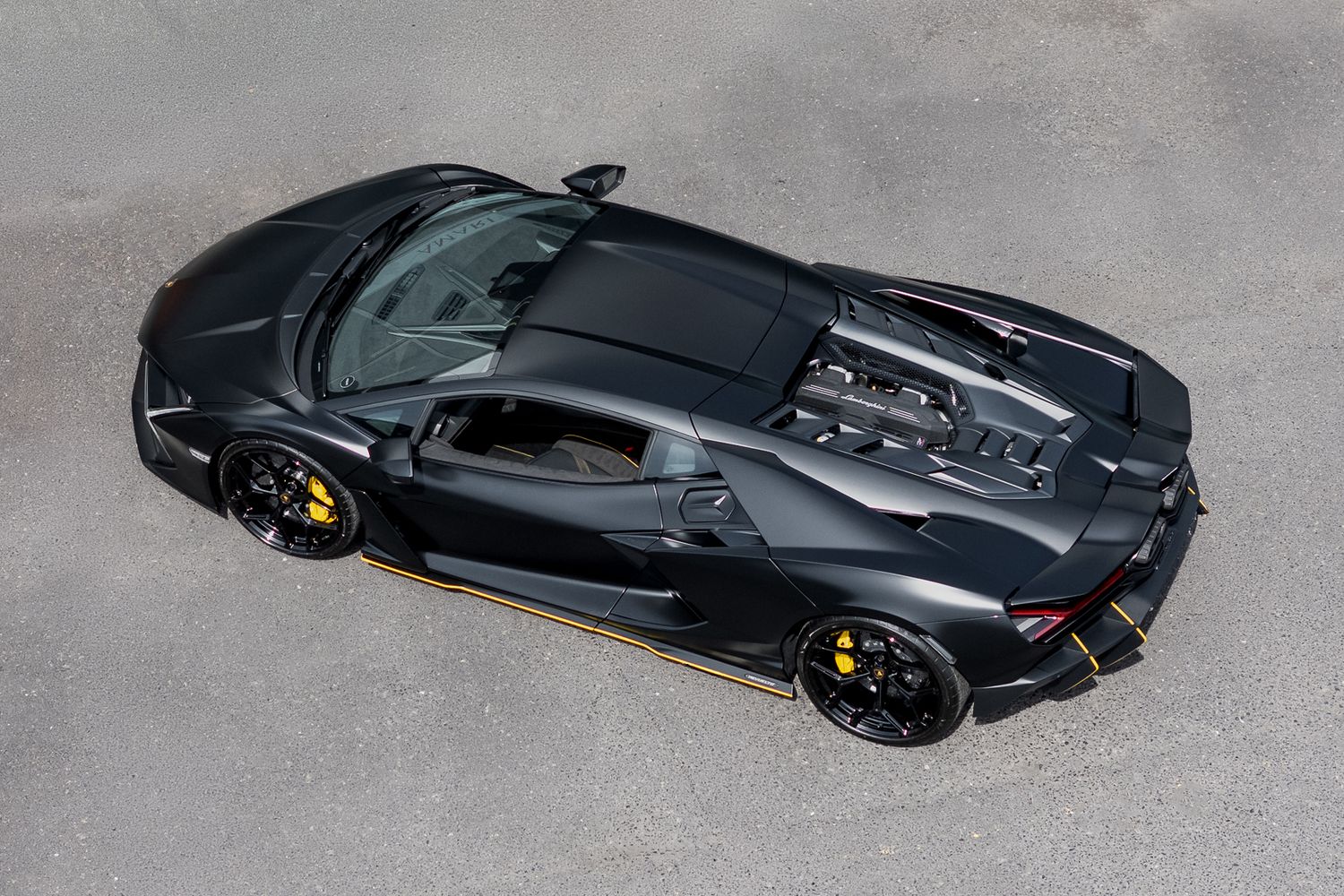 LAMBORGHINI REVUELTO PHEV S-A V12