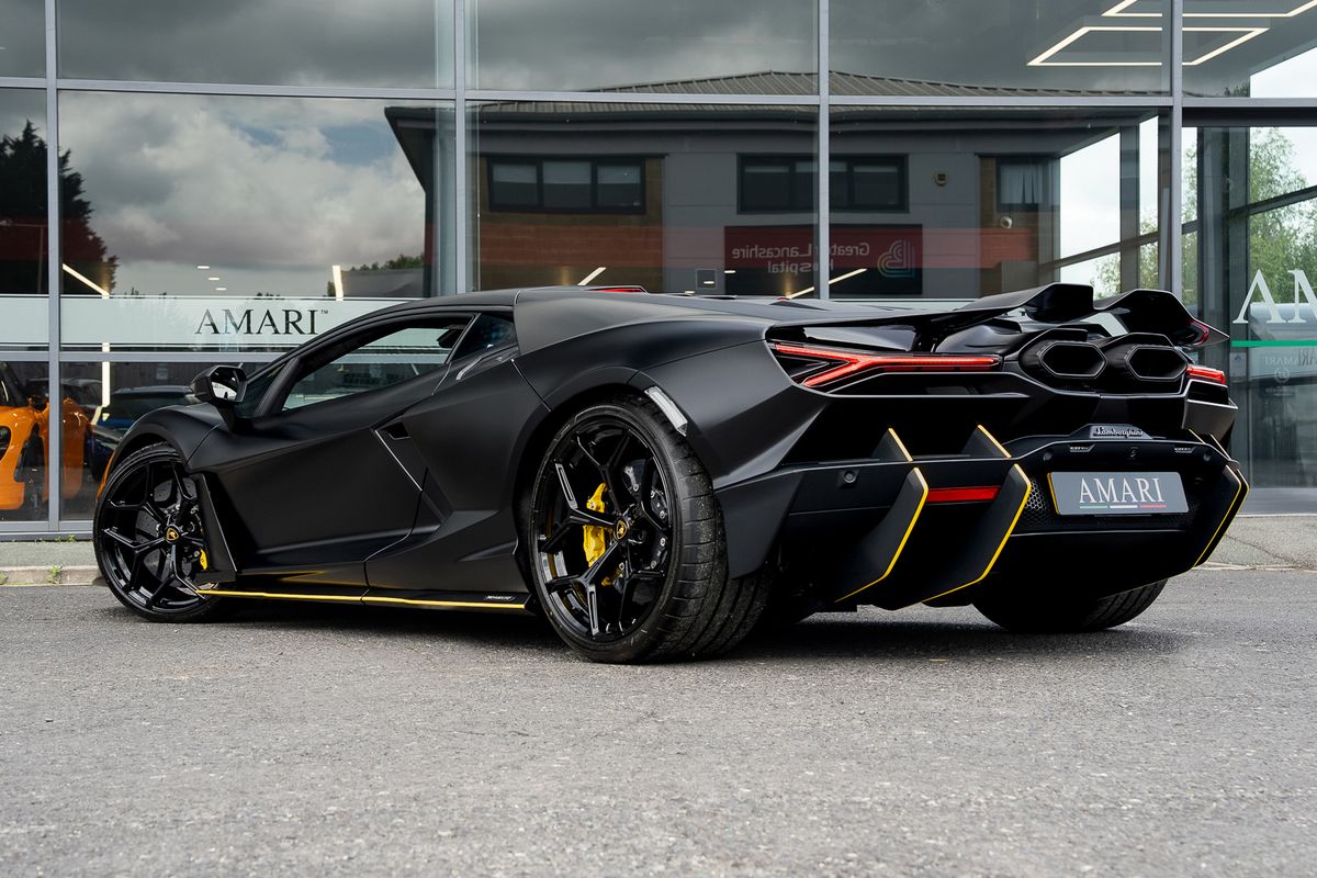LAMBORGHINI REVUELTO PHEV S-A V12