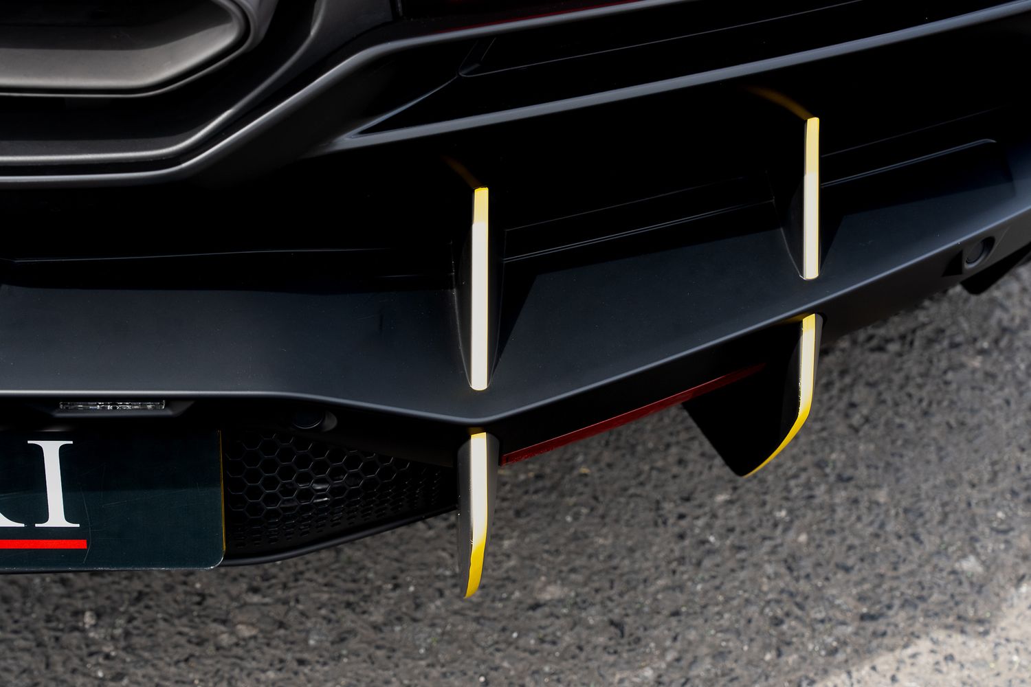 LAMBORGHINI REVUELTO PHEV S-A V12