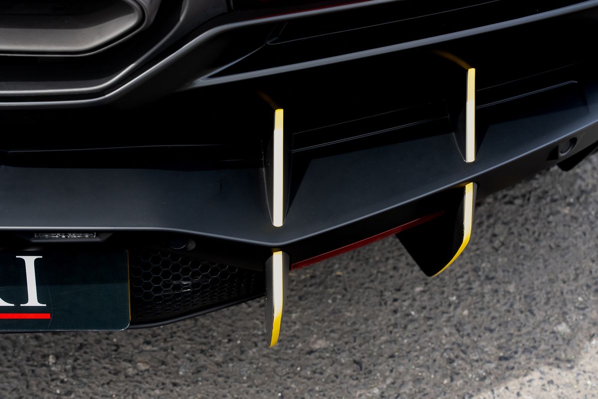 LAMBORGHINI REVUELTO PHEV S-A V12