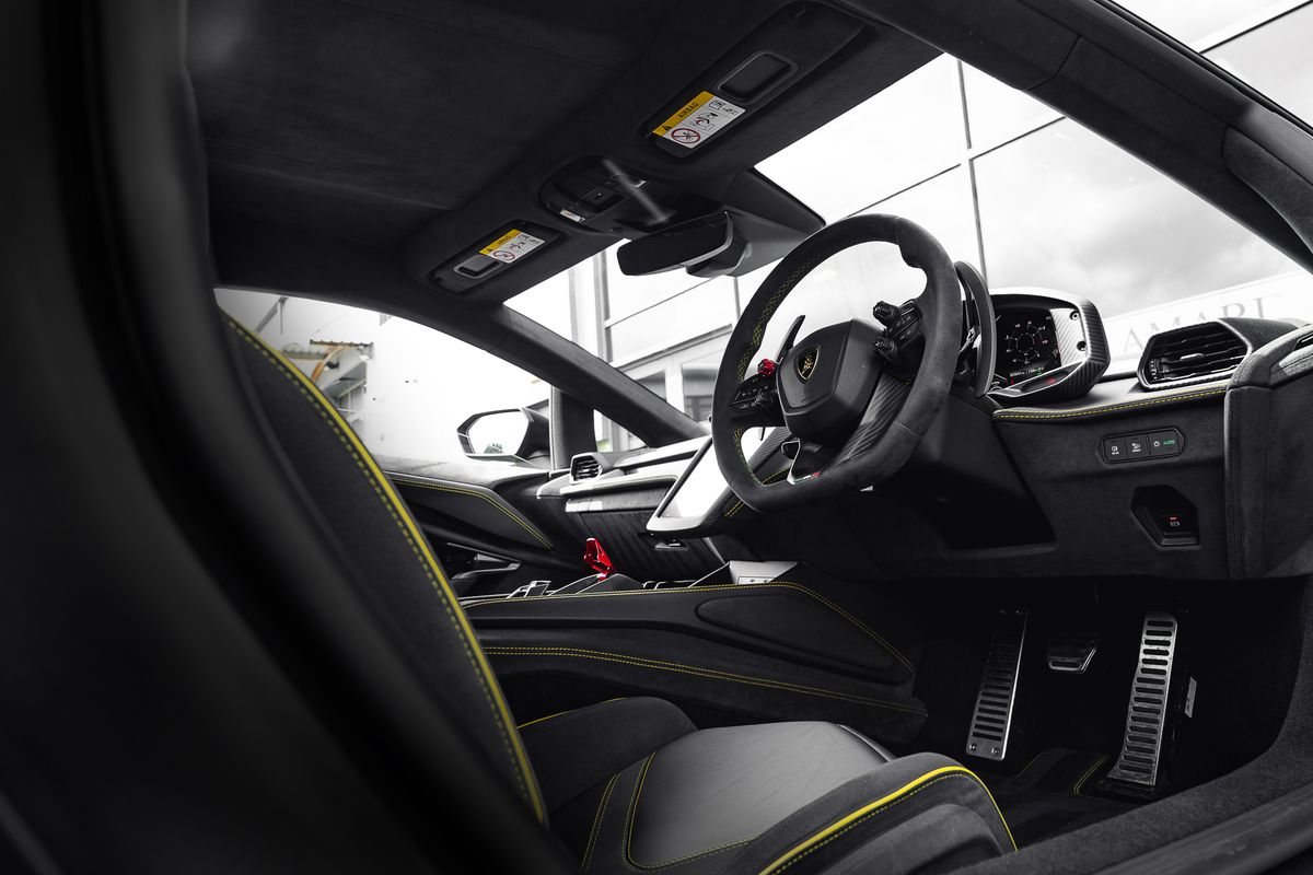 LAMBORGHINI REVUELTO PHEV S-A V12
