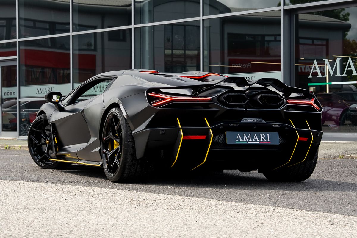LAMBORGHINI REVUELTO PHEV S-A V12