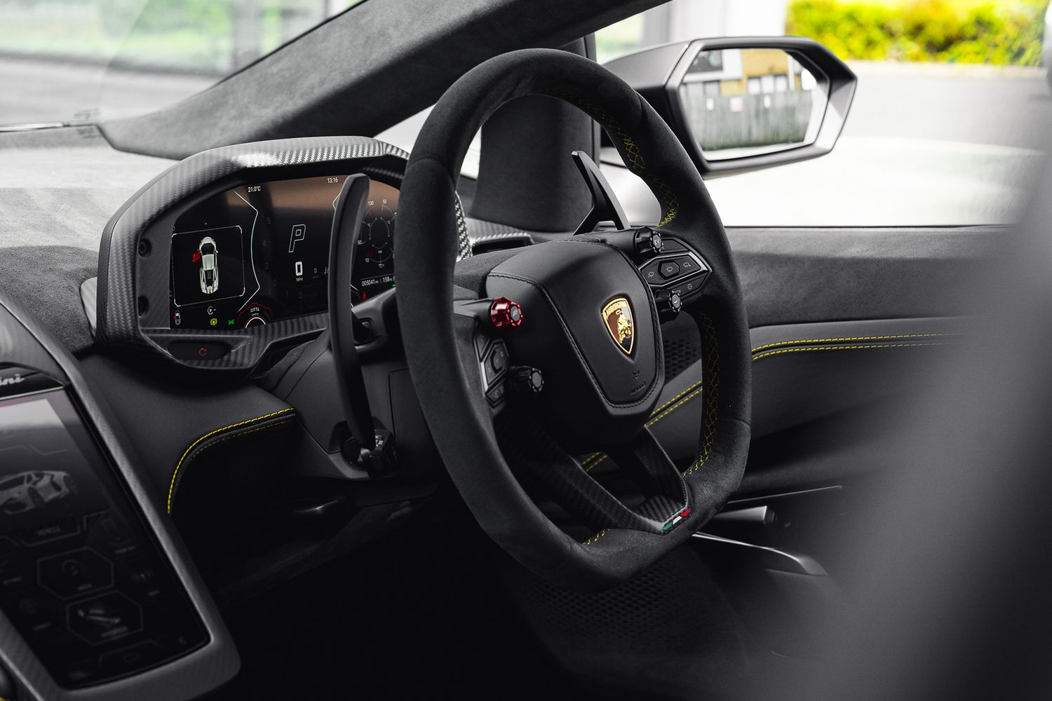 LAMBORGHINI REVUELTO PHEV S-A V12