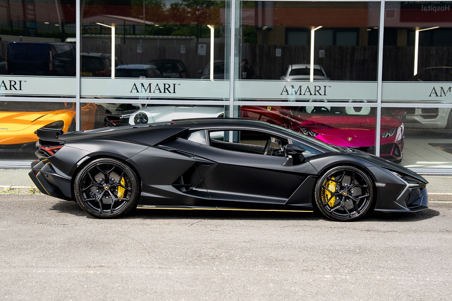 LAMBORGHINI REVUELTO PHEV S-A V12