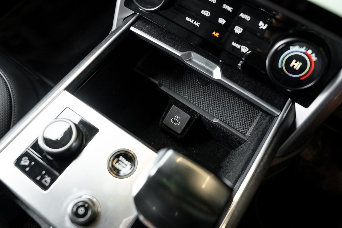 LAND ROVER RANGE ROVER SV Auto LWB SV