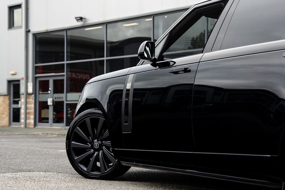 LAND ROVER RANGE ROVER SV Auto LWB SV