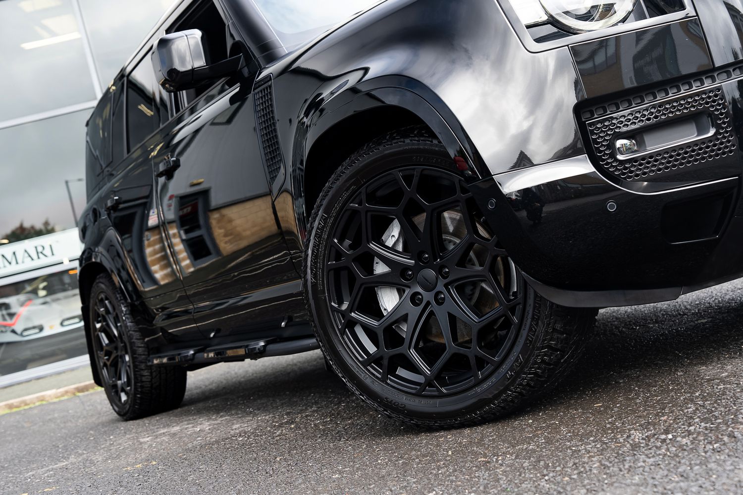 LAND ROVER DEFENDER X-Dynamic HSE D MHEV Auto