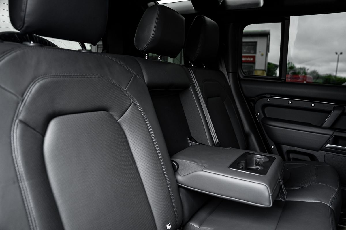 LAND ROVER DEFENDER X-Dynamic D350 HSE D MHEV Auto