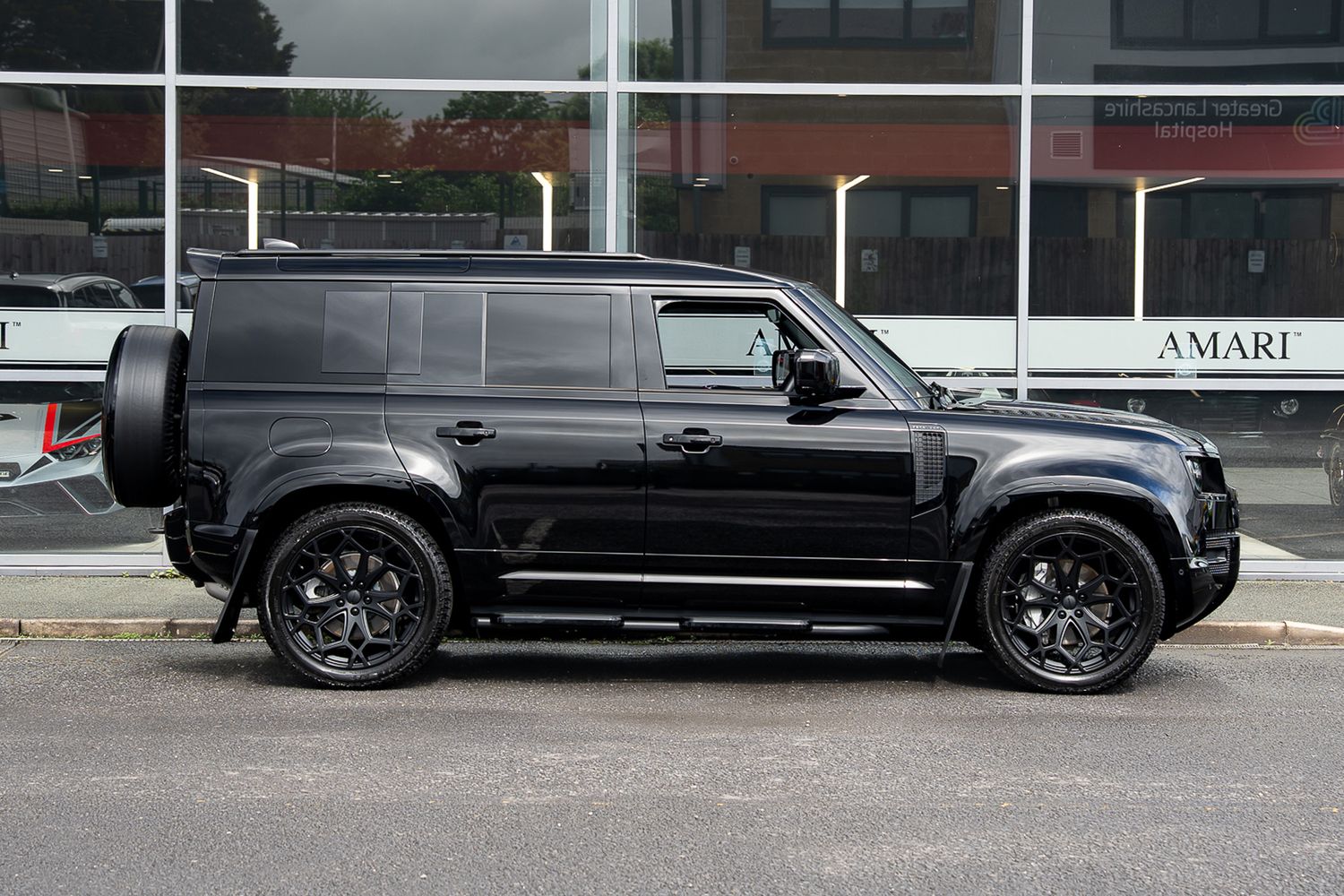 LAND ROVER DEFENDER X-Dynamic HSE D MHEV Auto