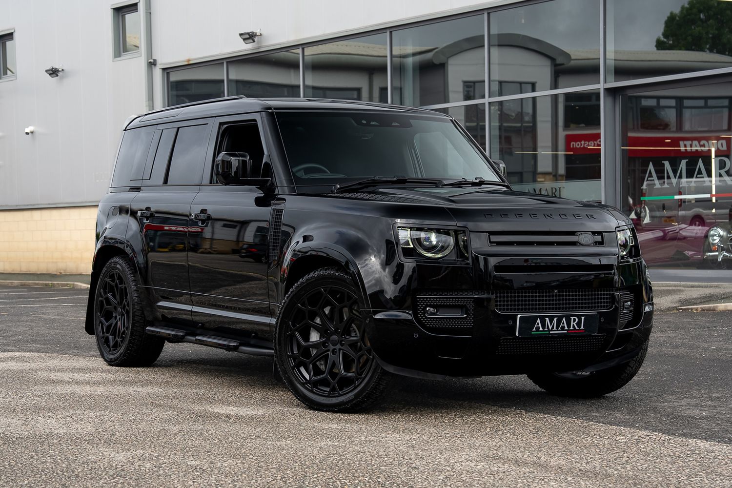 LAND ROVER DEFENDER X-Dynamic HSE D MHEV Auto
