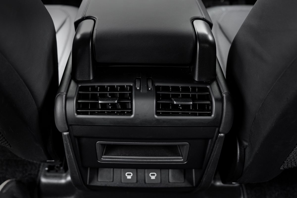 LAND ROVER DEFENDER X-Dynamic D350 HSE D MHEV Auto