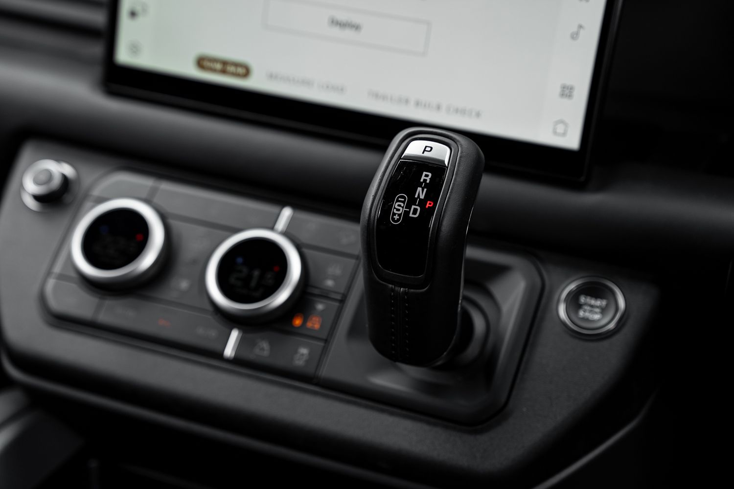 LAND ROVER DEFENDER X-Dynamic HSE D MHEV Auto