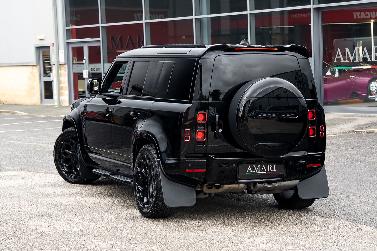 LAND ROVER DEFENDER X-Dynamic HSE D MHEV Auto