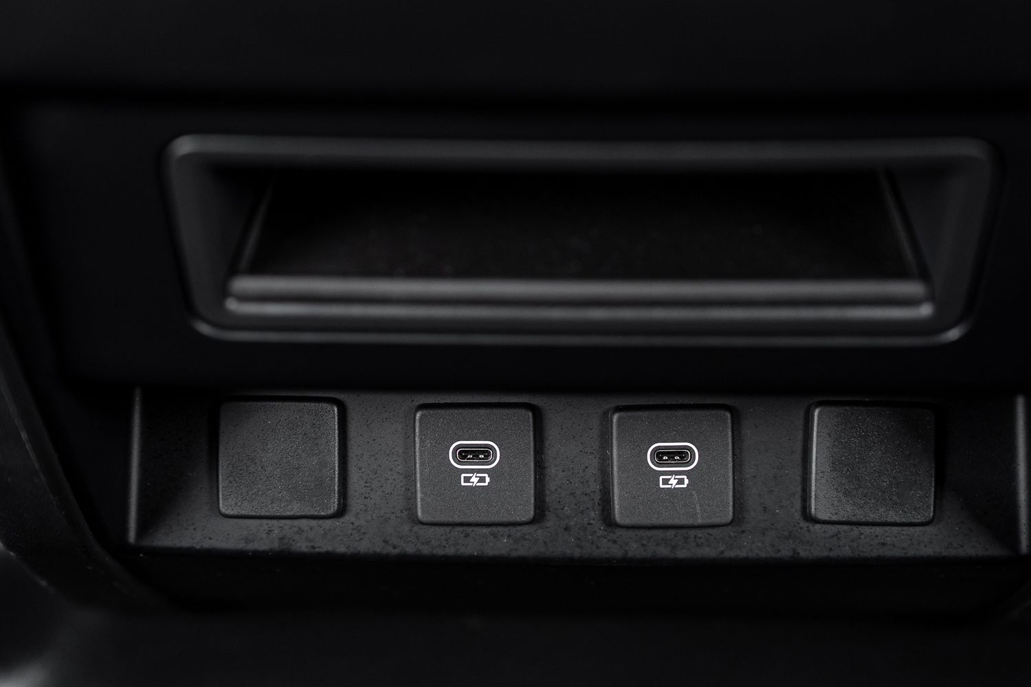 LAND ROVER DEFENDER X-Dynamic HSE D MHEV Auto