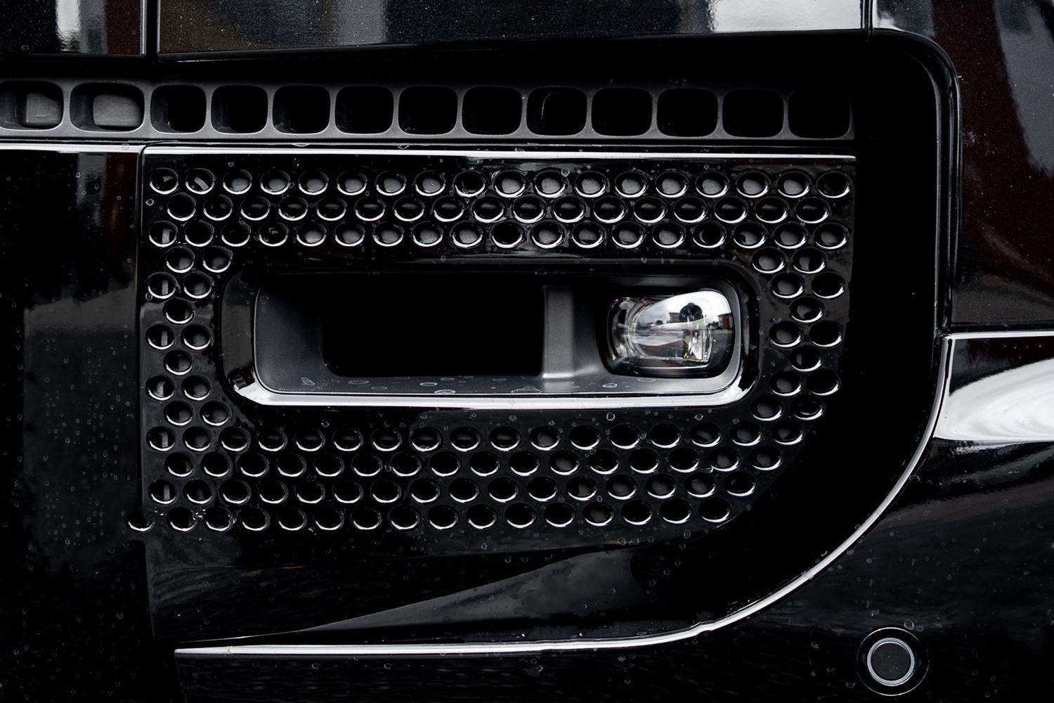 LAND ROVER DEFENDER X-Dynamic HSE D MHEV Auto
