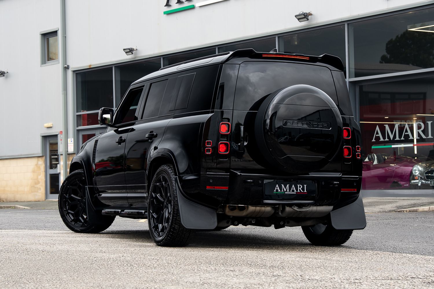 LAND ROVER DEFENDER X-Dynamic HSE D MHEV Auto
