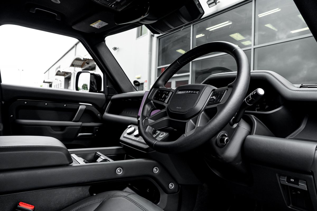 LAND ROVER DEFENDER X-Dynamic D350 HSE D MHEV Auto