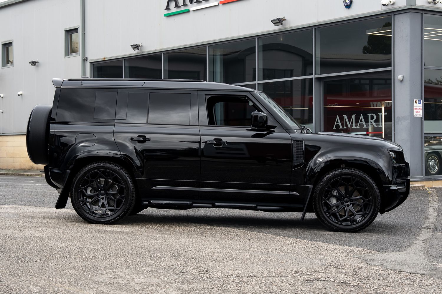 LAND ROVER DEFENDER X-Dynamic HSE D MHEV Auto