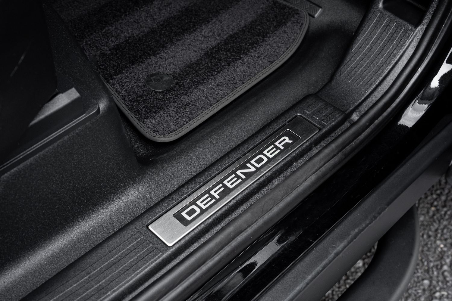 LAND ROVER DEFENDER X-Dynamic HSE D MHEV Auto