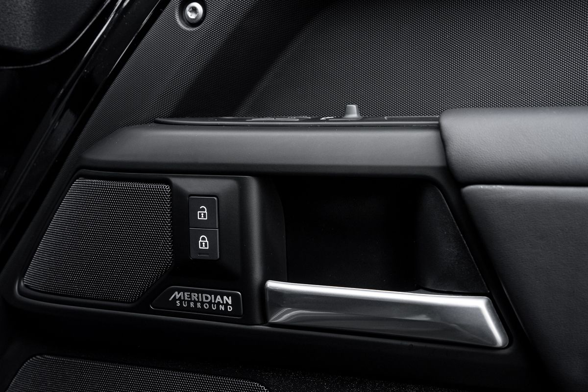 LAND ROVER DEFENDER X-Dynamic D350 HSE D MHEV Auto