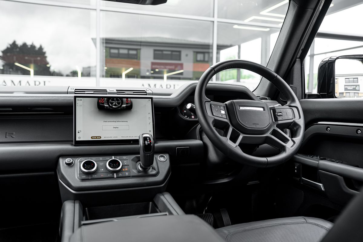 LAND ROVER DEFENDER X-Dynamic D350 HSE D MHEV Auto