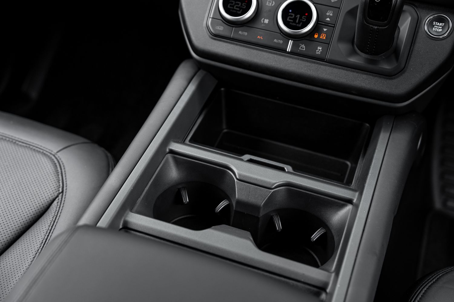LAND ROVER DEFENDER X-Dynamic HSE D MHEV Auto