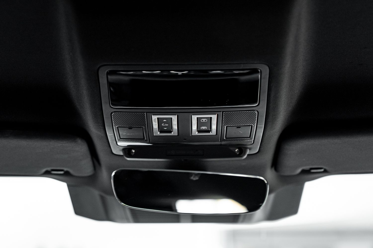 LAND ROVER DEFENDER X-Dynamic HSE D MHEV Auto