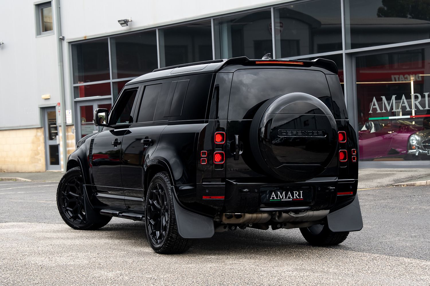 LAND ROVER DEFENDER X-Dynamic HSE D MHEV Auto