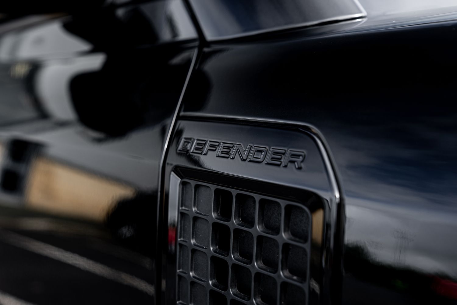 LAND ROVER DEFENDER X-Dynamic HSE D MHEV Auto