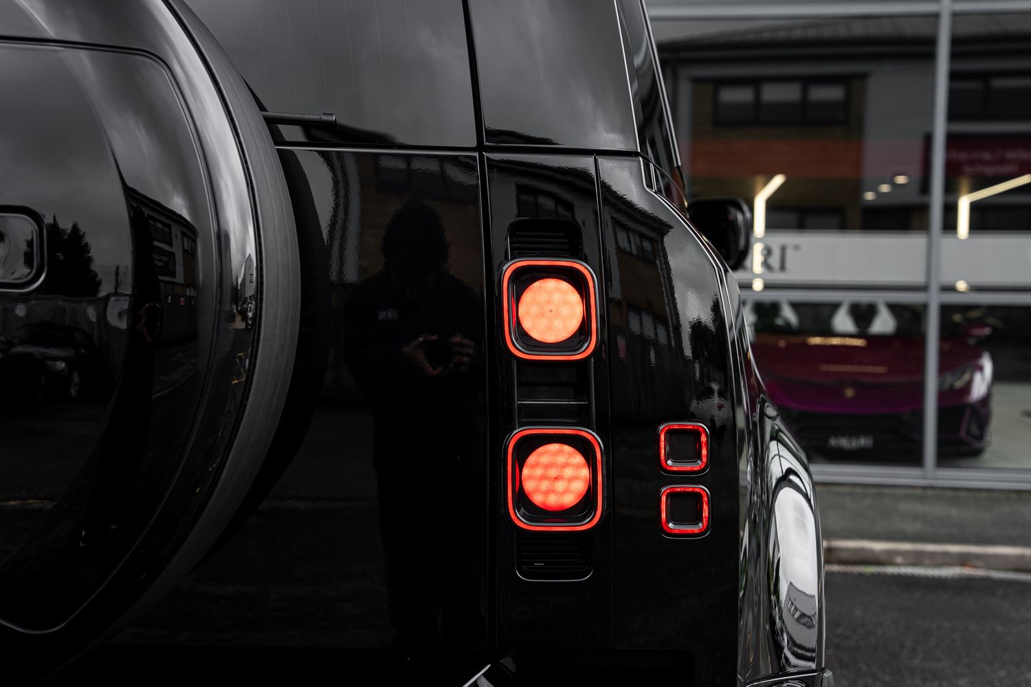 LAND ROVER DEFENDER X-Dynamic HSE D MHEV Auto