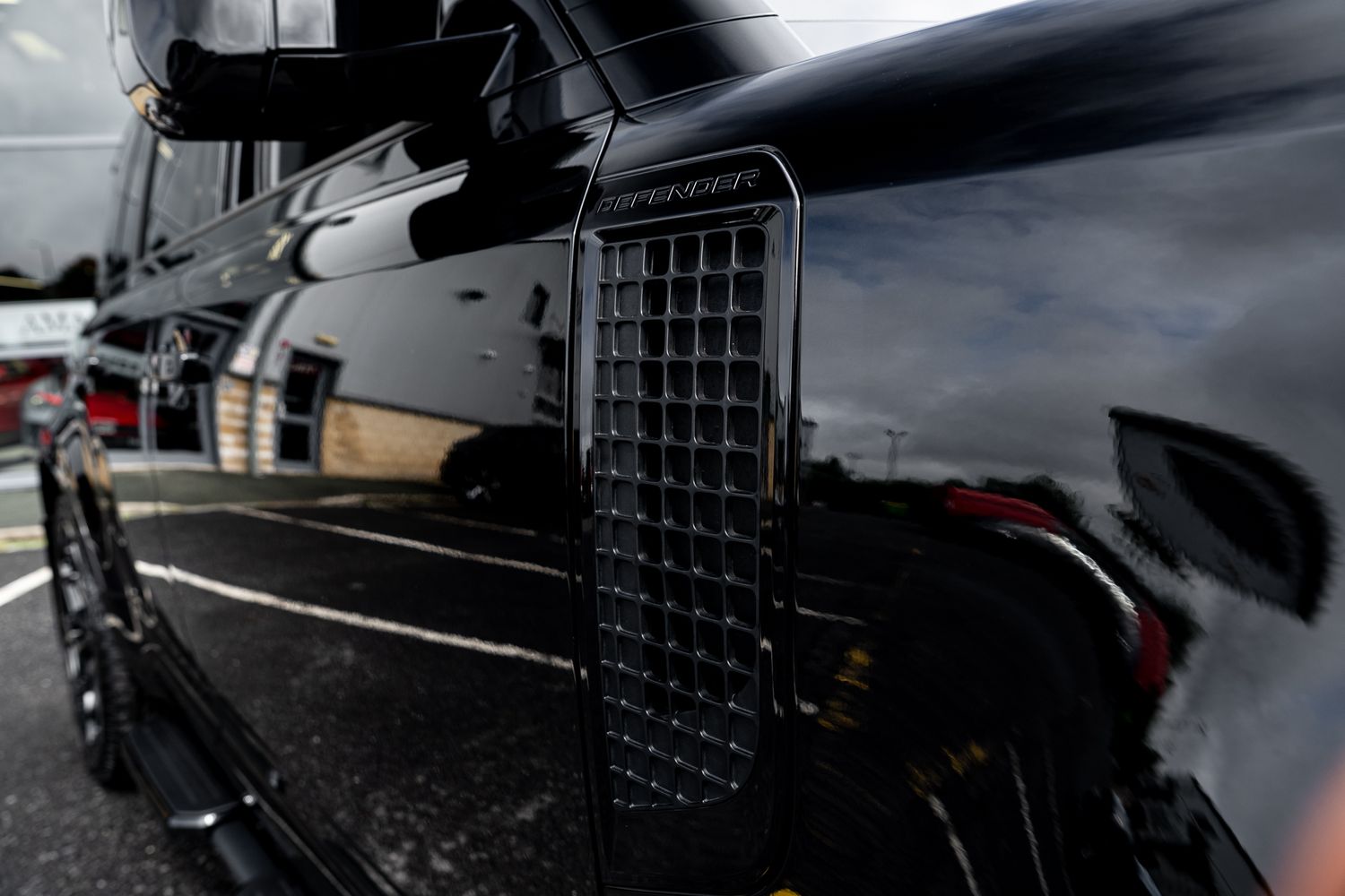 LAND ROVER DEFENDER X-Dynamic HSE D MHEV Auto