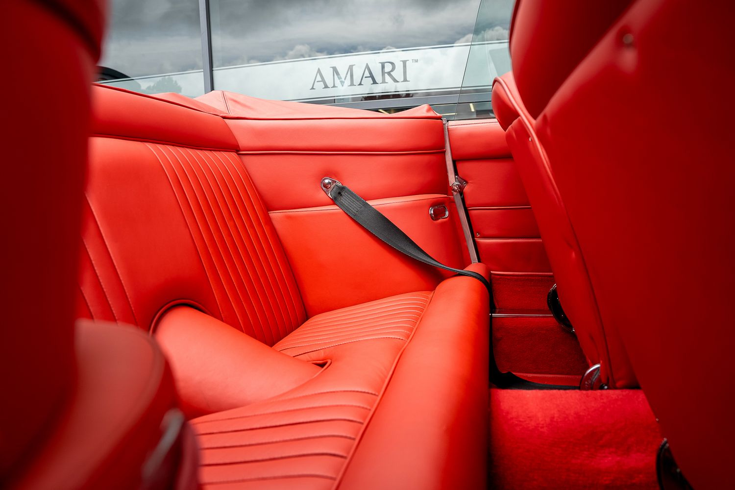 ASTON MARTIN DB6 Mk II Volante