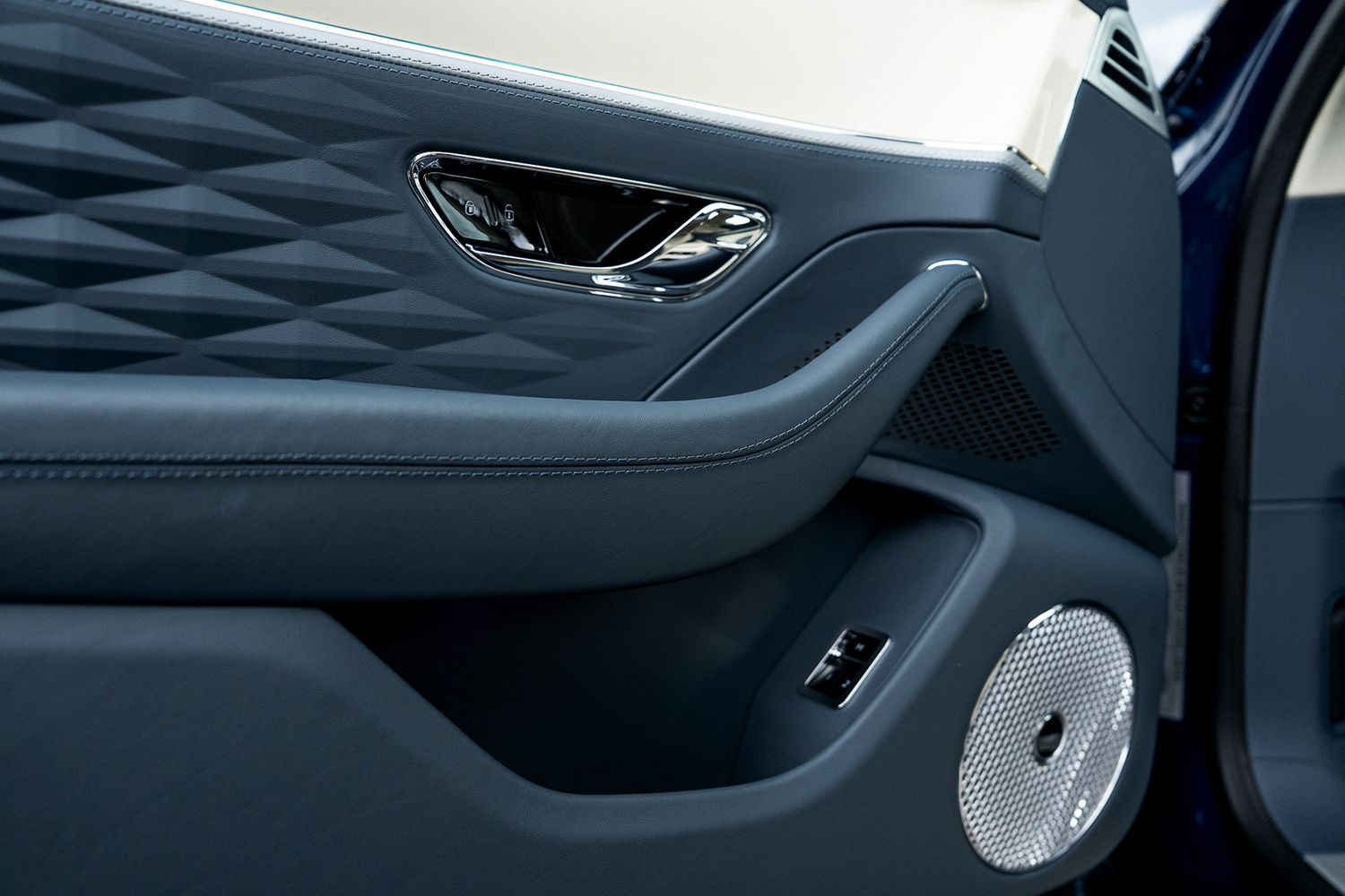 BENTLEY FLYING SPUR MULINER W12